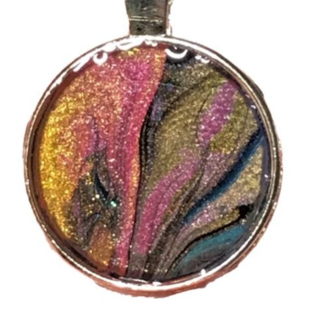 NWOT Wearable Art Necklace, Fluid Art Pendant